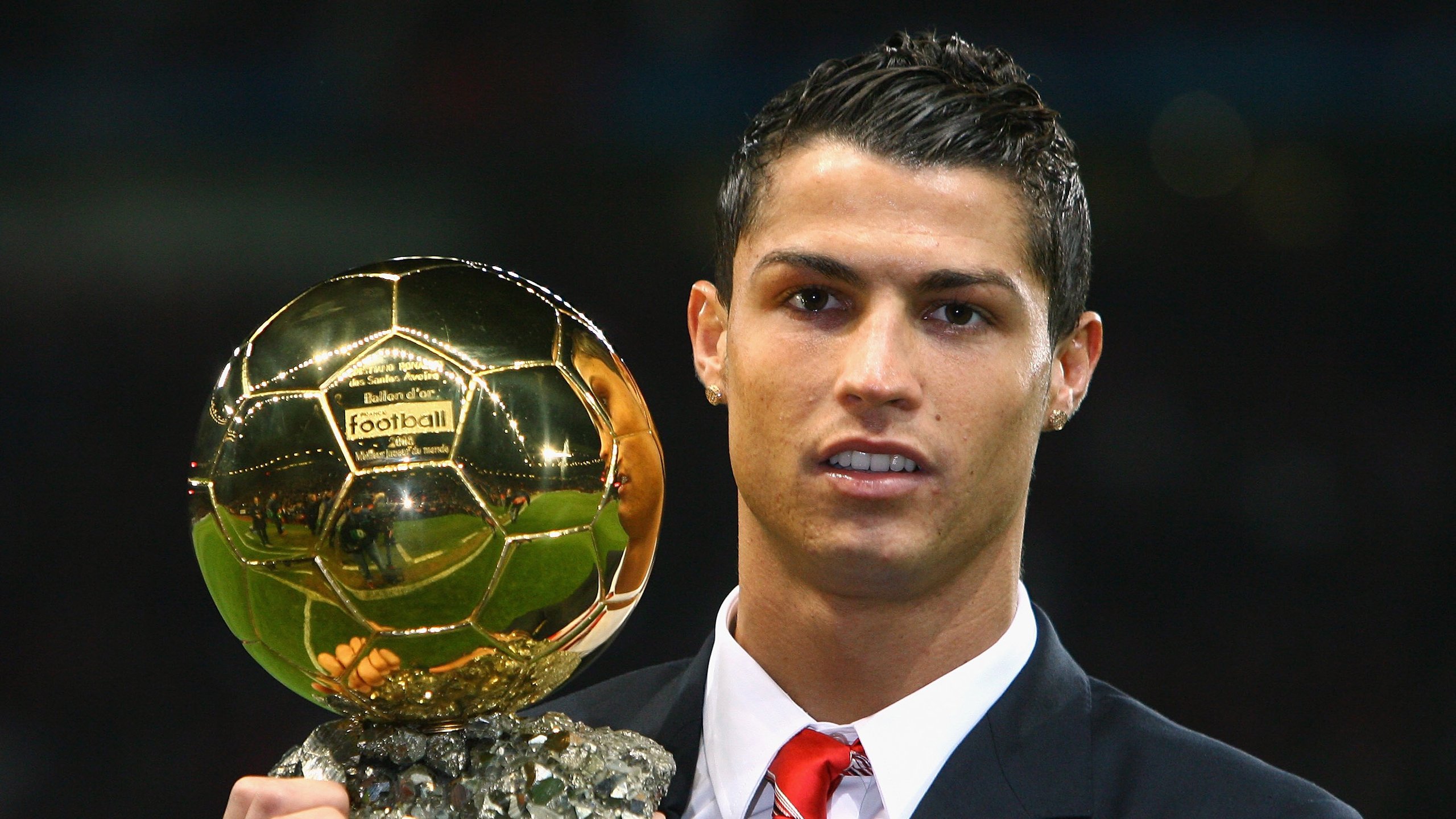 开云官网-【科技创新助力观赛体验】虚拟现实带你身临其境，科技创新大赛的观后感